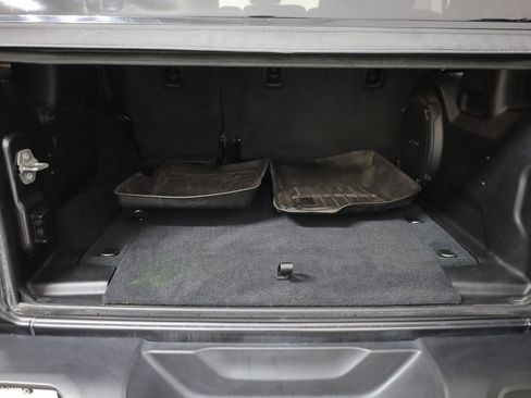 Used 2023 Jeep Wrangler Unlimited Rubicon image 14