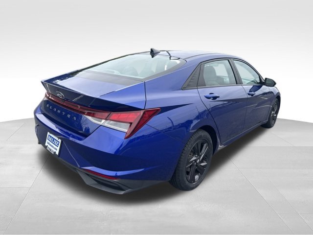 Used 2022 Hyundai Elantra SEL w/ Cargo Package FWD image 7