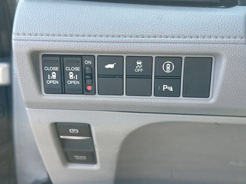 Used 2023 Honda Odyssey Touring image 20