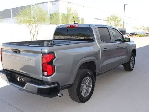 Used 2025 Chevrolet Colorado LT w/ LT Convenience Package RWD image 5