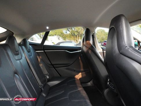Used 2014 Tesla Model S 85 image 40