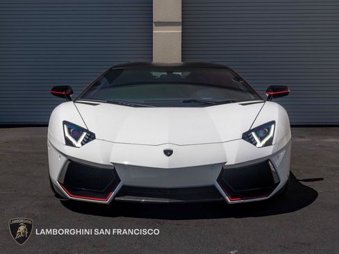Used 2016 Lamborghini Aventador LP 700-4 AWD/4WD image 5