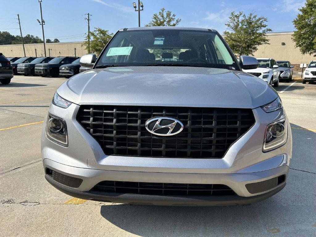 New 2026 Hyundai Venue SE FWD image 44