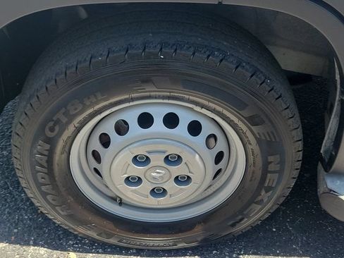 Used 2025 RAM ProMaster 2500 w/ U-Haul Equipment Group FWD image 10