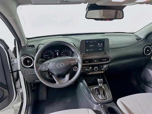 Used 2023 Hyundai Kona SEL image 21