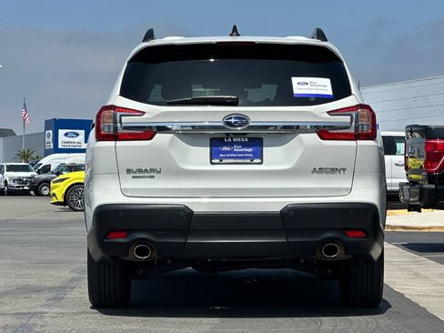 Used 2025 Subaru Ascent Premium AWD/4WD image 4