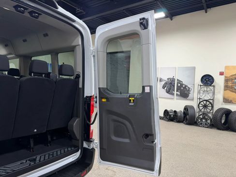 Used 2024 Ford Transit 350 XLT RWD image 23