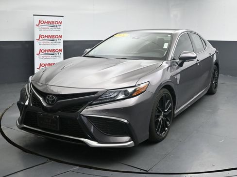 Used 2024 Toyota Camry XSE w/ Navigation Package FWD image 4