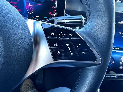 Used 2025 Mercedes-Benz GLC 300 image 20