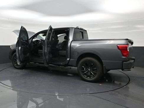 Used 2023 Nissan Titan SV w/ SV Convenience Package AWD/4WD image 31