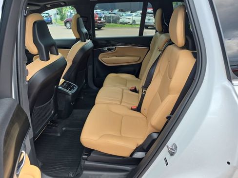 Used 2018 Volvo XC90 T6 Momentum w/ Convenience Package AWD/4WD image 22