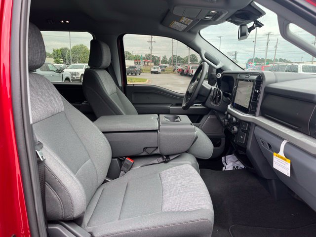 New 2026 Ford F250 XLT w/ XLT Premium Package AWD/4WD image 11