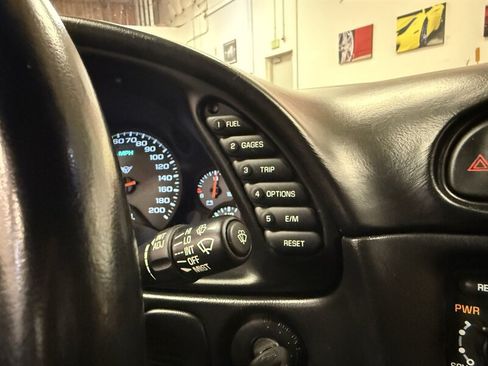 Used 2002 Chevrolet Corvette Convertible w/ Preferred Equipment Group2 RWD image 20