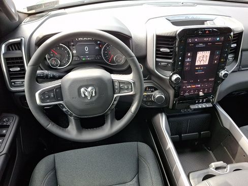 New 2026 RAM 1500 Big Horn AWD/4WD image 7