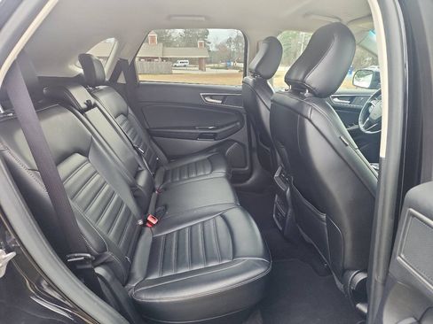 Used 2020 Ford Edge SEL FWD image 15