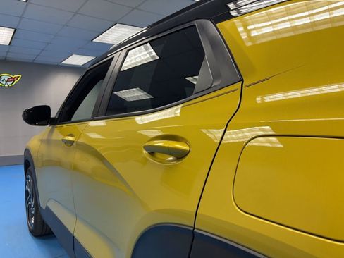 Certified 2025 Chevrolet TrailBlazer RS w/ Driver Confidence Package image 17