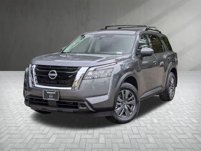 New 2025 Nissan Pathfinder SV