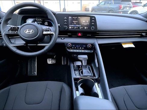 New 2026 Hyundai Elantra SEL Sport Premium FWD image 5