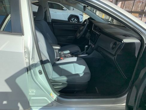 Used 2017 Toyota Corolla L w/ Carpet Mat Package (TMS) image 19