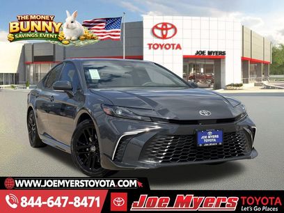 Used 2025 Toyota Camry SE w/ Convenience Package