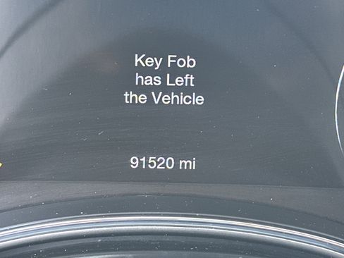 Used 2022 Jeep Grand Cherokee Laredo X image 29