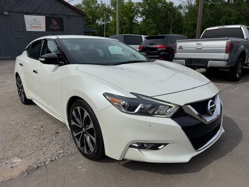 Used 2016 Nissan Maxima SR FWD image 3