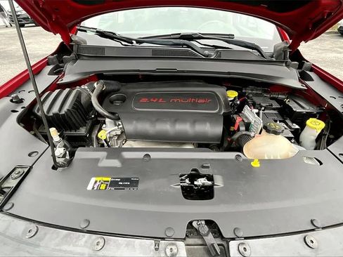 Used 2017 Jeep Compass Latitude w/ Popular Equipment Group image 10