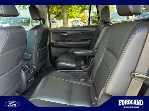 Used 2019 Honda Pilot Elite image 17