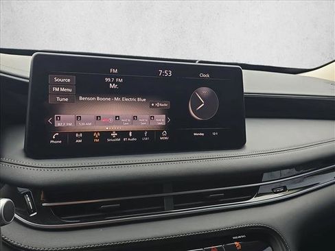 Used 2025 INFINITI QX60 Pure image 11