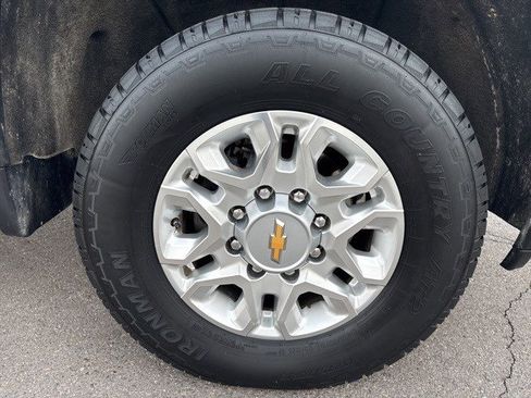 Used 2022 Chevrolet Silverado 2500 LT w/ Fleet Comfort Package image 18