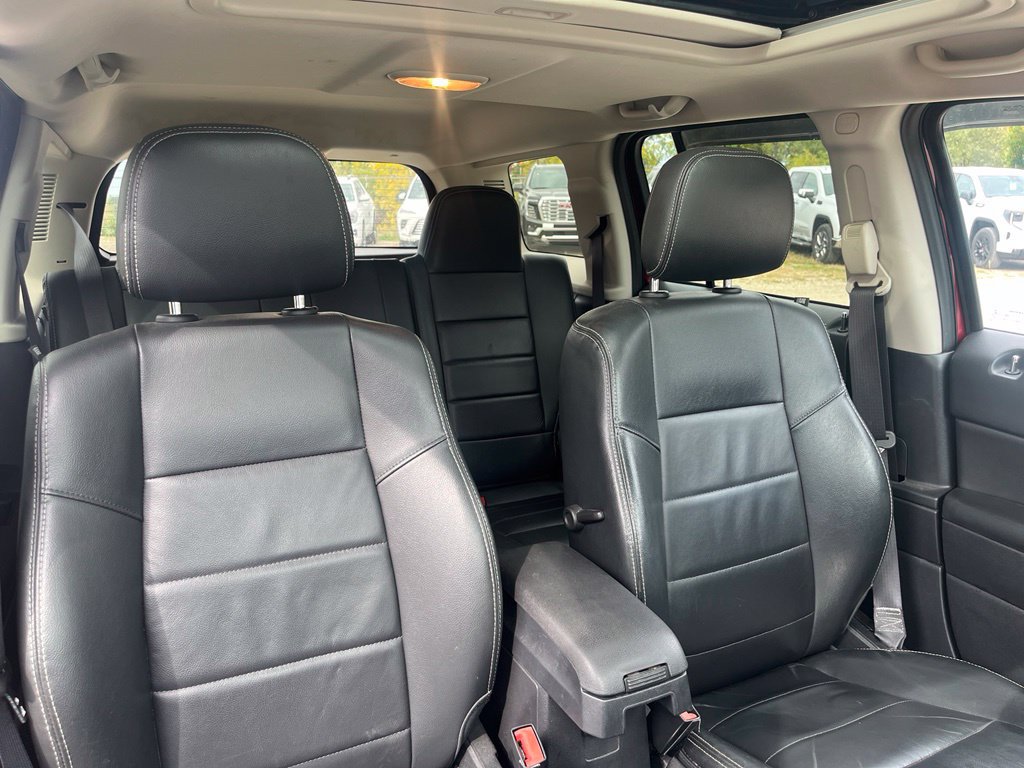 Used 2017 Jeep Patriot High Altitude AWD/4WD image 38