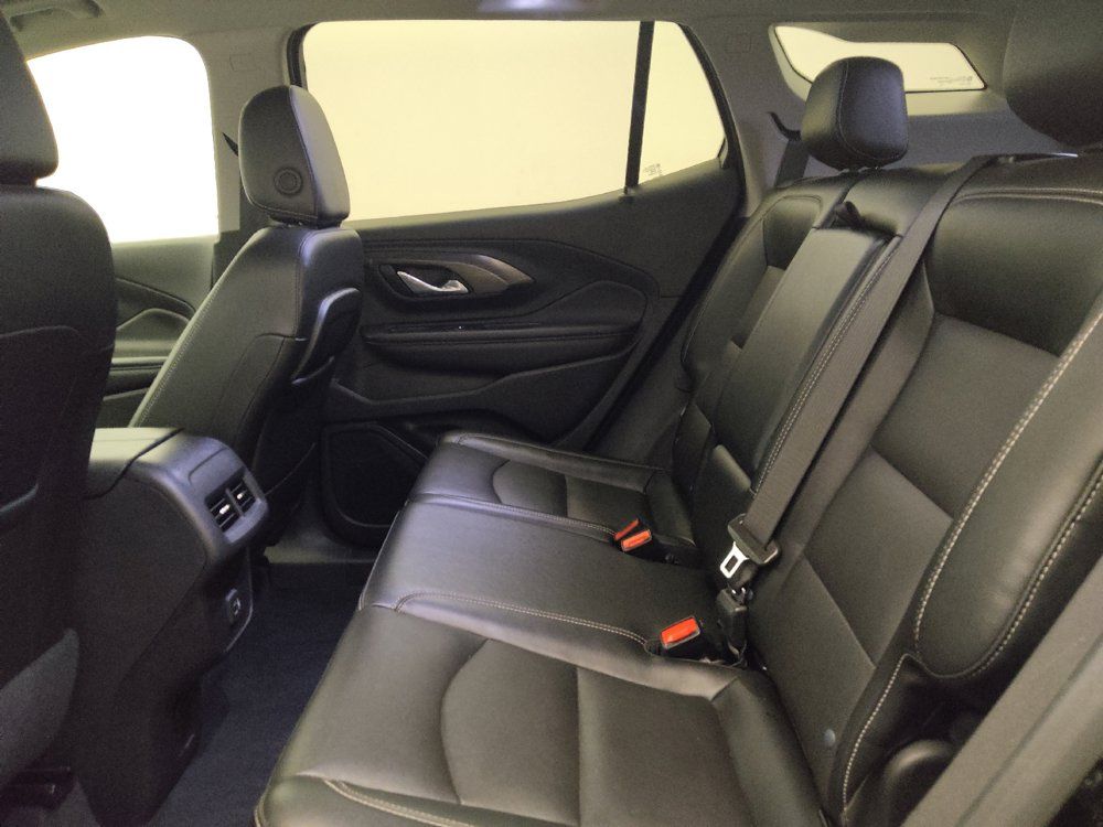 Used 2024 GMC Terrain SLT AWD/4WD image 18