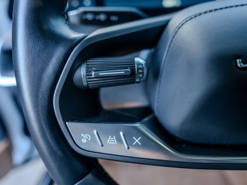 Used 2023 Lucid Air Touring image 6