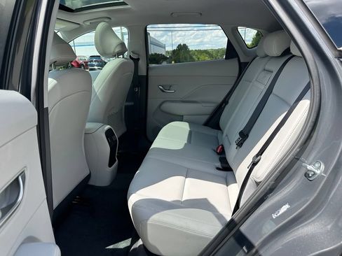 Used 2024 Hyundai Kona Limited FWD image 23