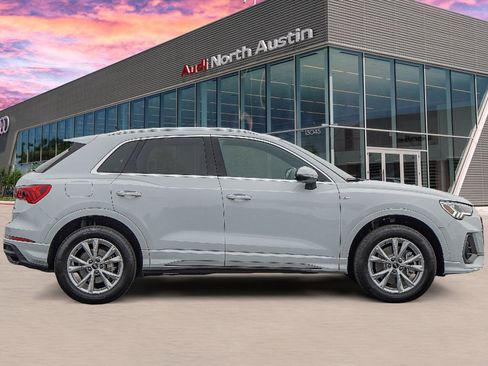 Certified 2025 Audi Q3 2.0T Premium w/ Convenience Package image 3