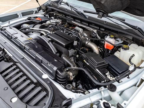 Used 2025 GMC Sierra 2500 Denali Ultimate image 40