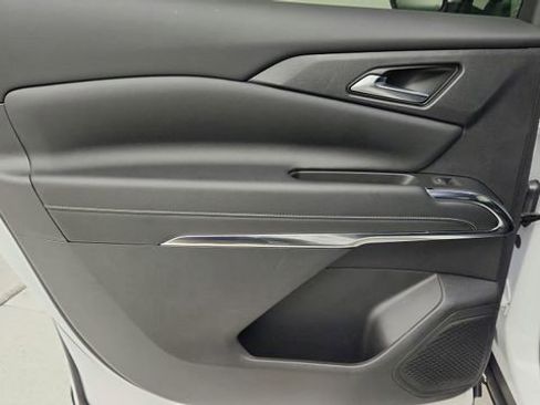 Used 2024 Chevrolet Traverse LT FWD image 28