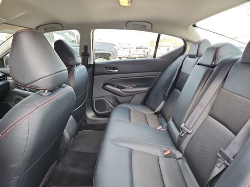 Used 2024 Nissan Altima 2.5 SR FWD image 26