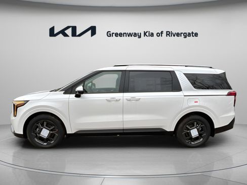 New 2026 Kia Carnival EX FWD image 4