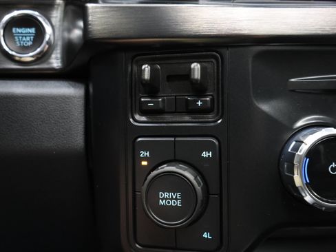 Used 2024 Ford F350 Lariat w/ Lariat Ultimate Package AWD/4WD image 53
