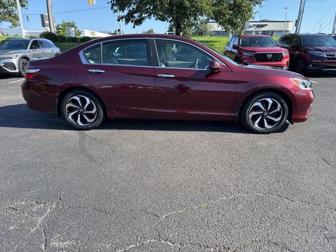 Used 2016 Honda Accord EX-L image 2