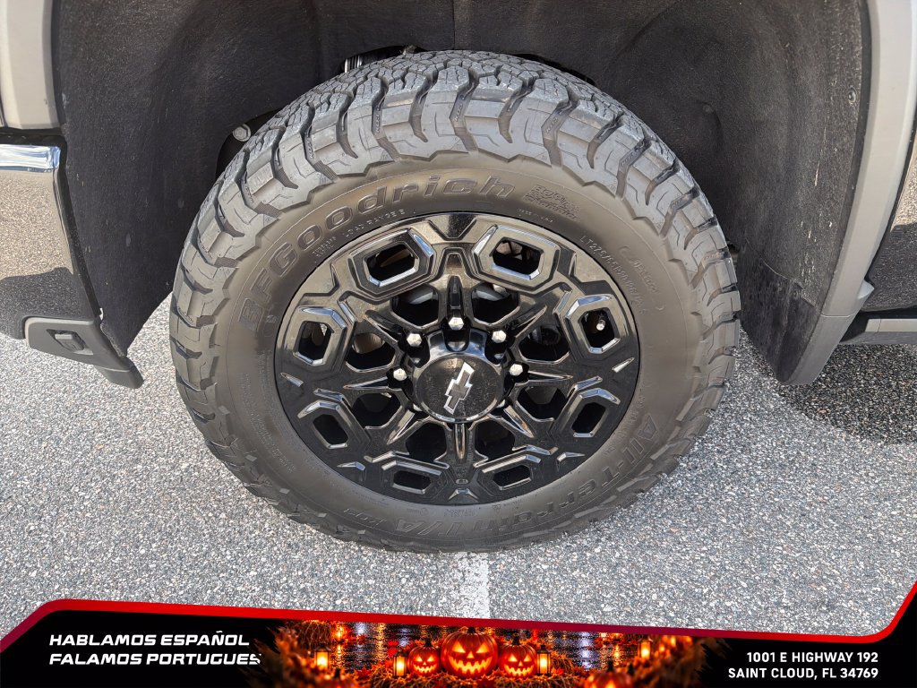 Used 2024 Chevrolet Silverado 2500 High Country w/ High Country Premium Package AWD/4WD image 10
