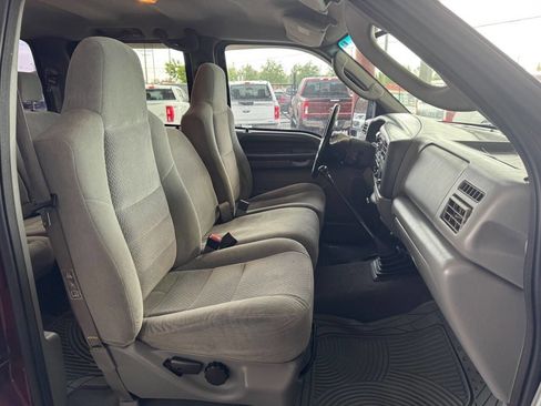 Used 2004 Ford F250 XLT AWD/4WD image 8