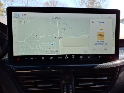 Used 2024 Ford Escape ST-Line w/ Tech Pack #1 AWD/4WD image 17