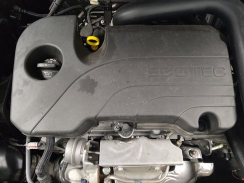 Used 2024 Chevrolet Equinox LT image 30