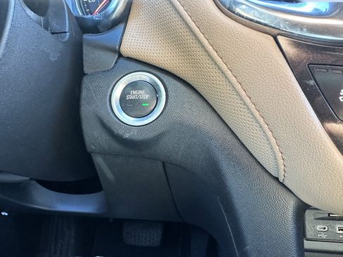 Certified 2023 Chevrolet Equinox Premier image 16