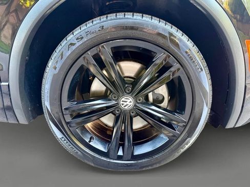 Used 2019 Volkswagen Tiguan SEL Premium R-Line image 28