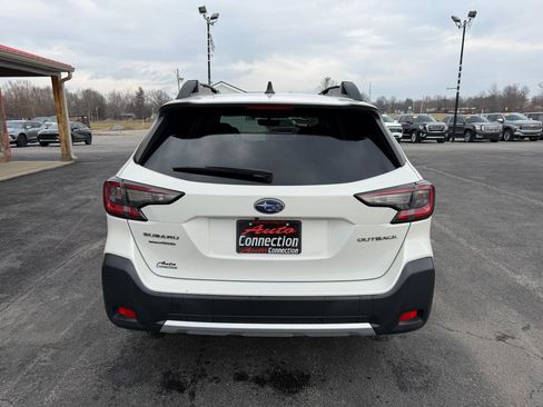 Used 2023 Subaru Outback Limited image 5