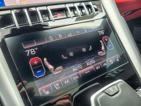 Used 2019 Lamborghini Urus image 17