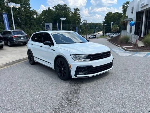 Used 2020 Volkswagen Tiguan SE R-Line w/ 3rd Row Seat Package AWD/4WD image 1